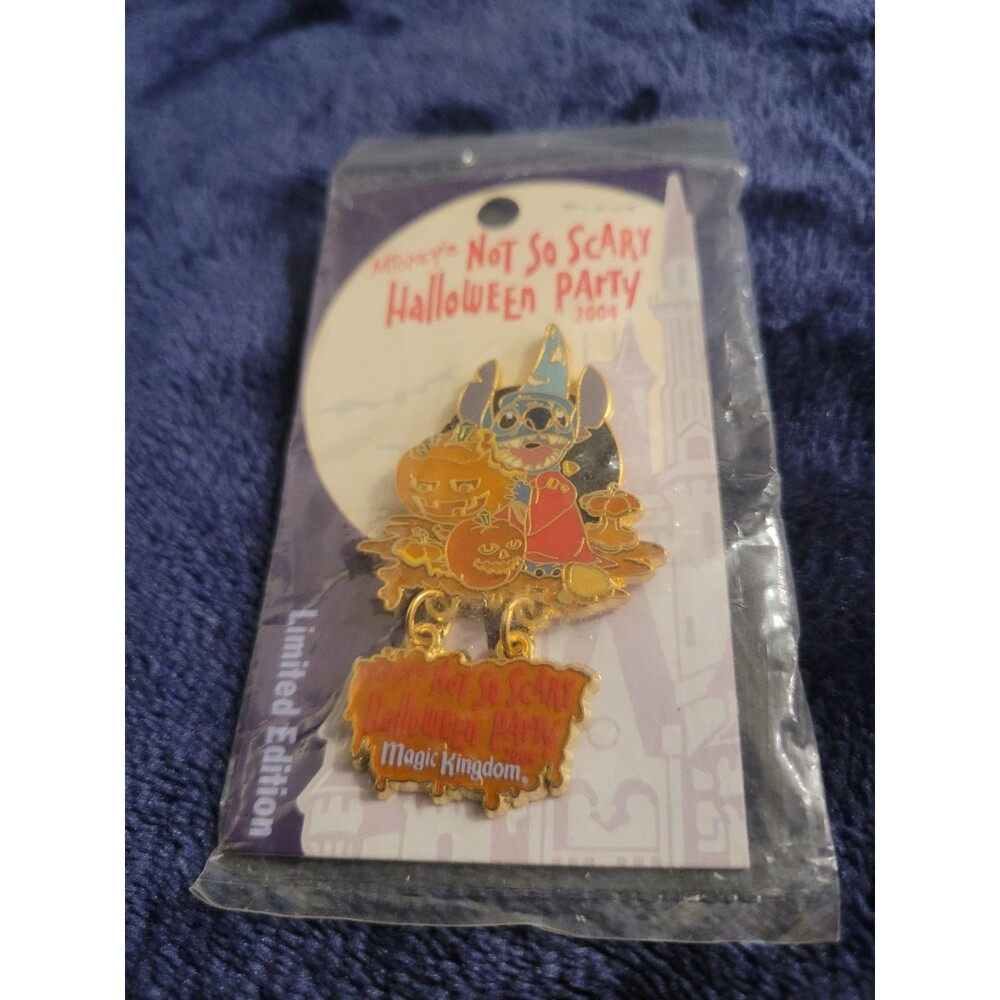 Authentic Vintage Sorcerer Stitch MNSSHP 2004 LE 2000 Pin Sealed